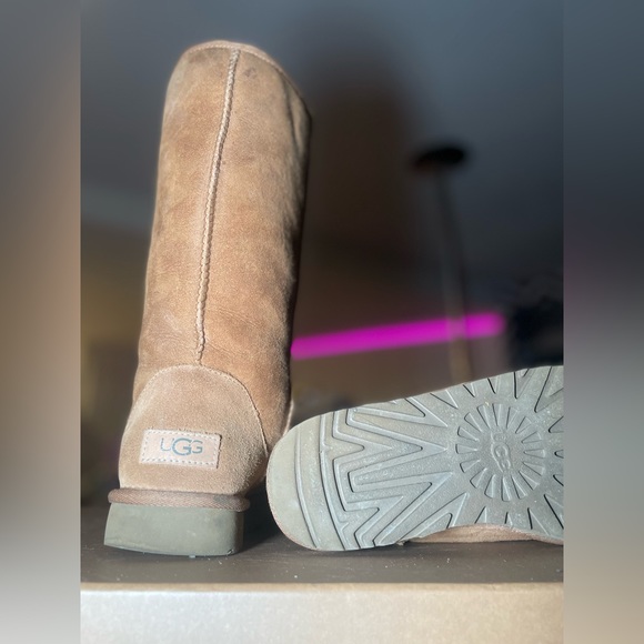 UGG classic tall boots - Picture 11 of 11